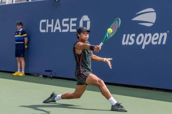 Marcel Latak vence Guto Miguel no US Open Juvenil em decisão acirrada