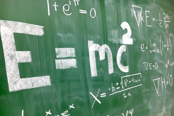 OpenAI afirma ter resolvido um dos problemas matemáticos mais complexos
