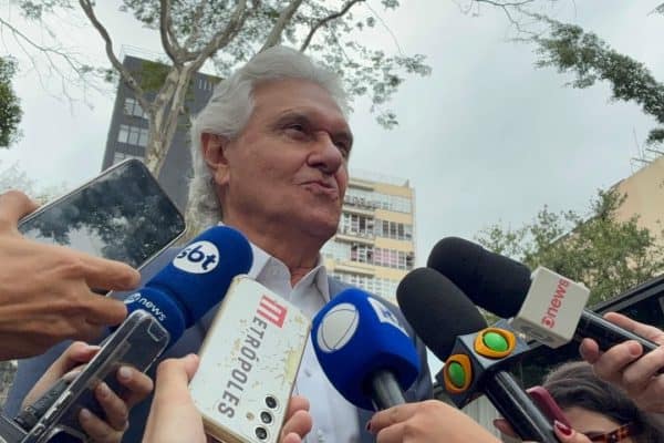 Ronaldo Caiado recebe alta após pneumonia e planeja retomada gradual da campanha