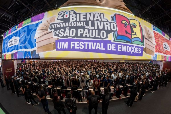 Bienal do Livro de SP atinge recorde com 760 mil visitantes em 2026
