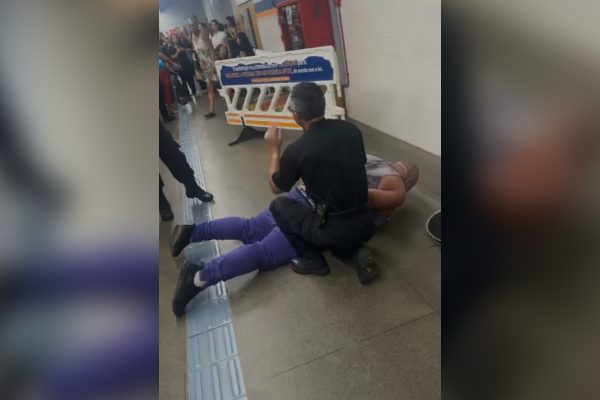 Passageiras denunciam importunação sexual em estação de metrô de Taguatinga