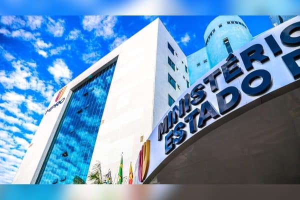 Médico em Rondônia é demitido após cobrar paciente do SUS por cirurgia