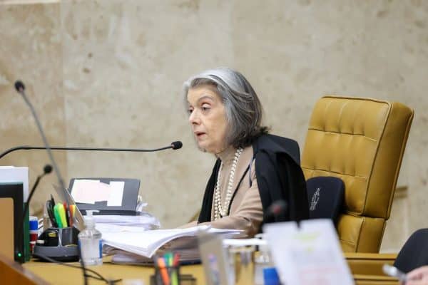 Cármen Lúcia cita Clarice Lispector em sessão do STF sobre caso Moraes