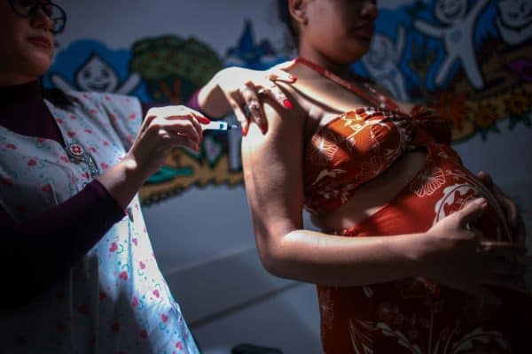 Escudo materno: vacinação contra VSR para grávidas no DF