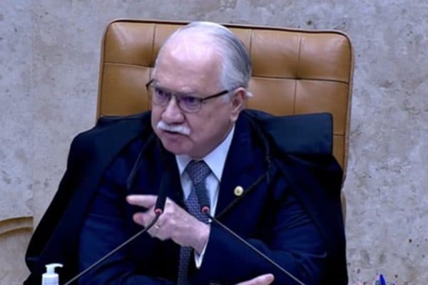 Edson Fachin enfrenta críticas por crise no STF a poucos dias das eleições