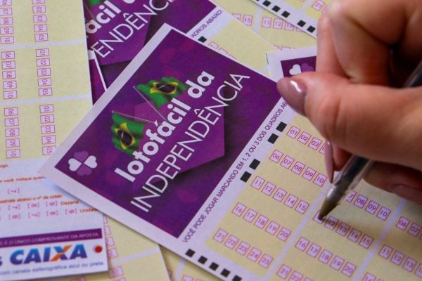Três apostadores do DF ganham R$ 4,4 milhões na Lotofácil da Independência