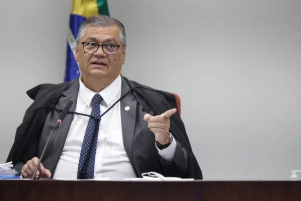 Magistrados criticam Flávio Dino após comentários sobre corrupção no Judiciário