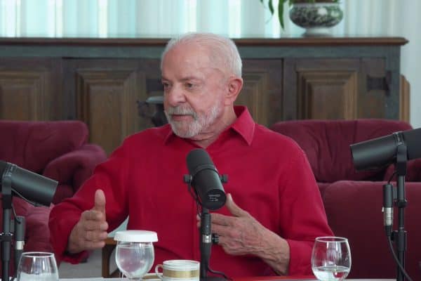 Lula critica debate no STF e diz que “sociedade não merece isso”