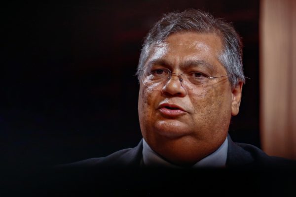 Assessora de Flávio Dino chama críticos de “recalcados” e elogia atuação no STF