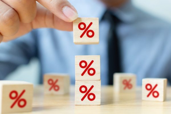 Impacto Global do Aumento dos Juros nos EUA e Seus Efeitos na Economia