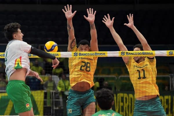 Brasil vence Bolívia e mantém invencibilidade no Sul-Americano de Vôlei