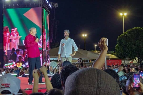 Leandro Grass destaca ações de Lula no DF durante ato em Ceilândia