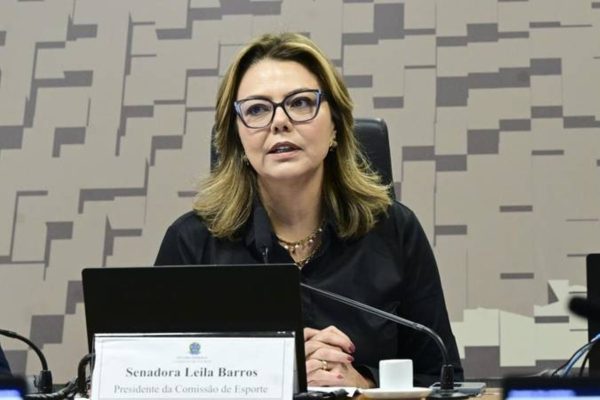 Leila, aliada de Lula, defende impeachment de Moraes em propaganda eleitoral
