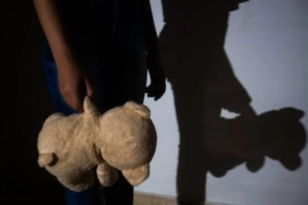 Casal em Goiás é sentenciado a mais de 360 anos por abusos infantis