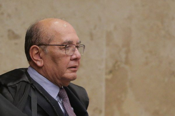 Gilmar Mendes critica politização do TSE após embate com ministros