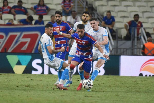 Londrina enfrenta Fortaleza invicto na Série B em busca de recuperação