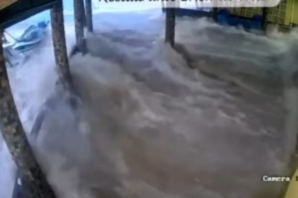 Tsunami meteorológico atinge Laguna e Jaguaruna em SC e causa danos