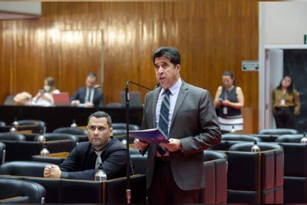 Sargento Rodrigues apoia Cleitinho Azevedo contra Roscoe em Minas Gerais