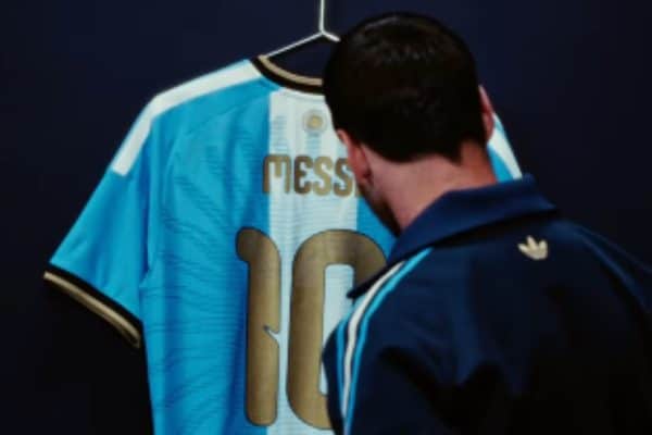Lionel Messi usará uniforme especial em sua despedida da seleção argentina