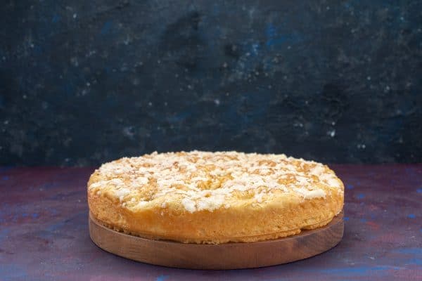 Receita de Bolo Cuca de Coco: Fácil e Sem Batedeira