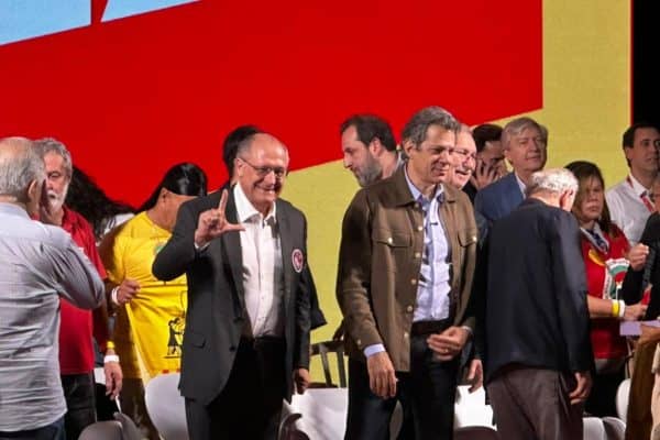 Alckmin afirma que privatização da Sabesp deve ser investigada ao lado de Haddad