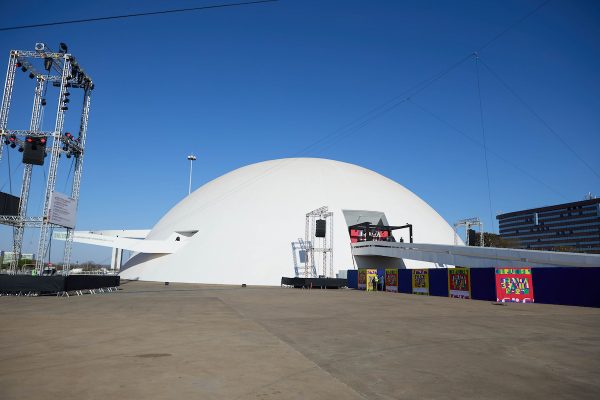 Exposição “Utopias em Construção” aproxima jovens da história de Brasília