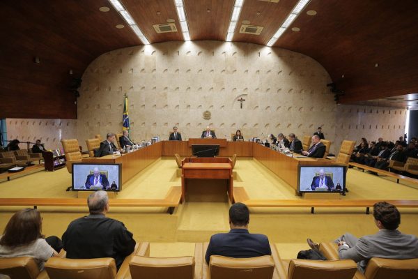 STF julga unificação da licença-maternidade e outras ações