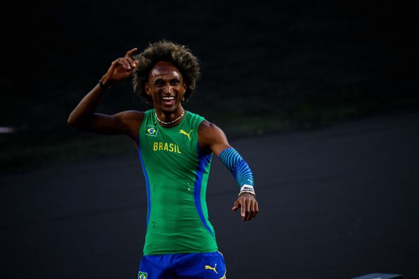 Alison dos Santos quebra recorde nos 400m nos Jogos Sul-Americanos
