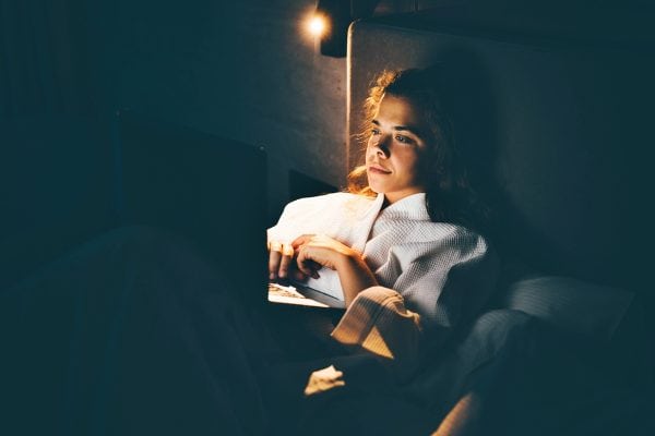 Mulheres buscam conteúdo adulto por prazer, curiosidade e fantasias, revela estudo