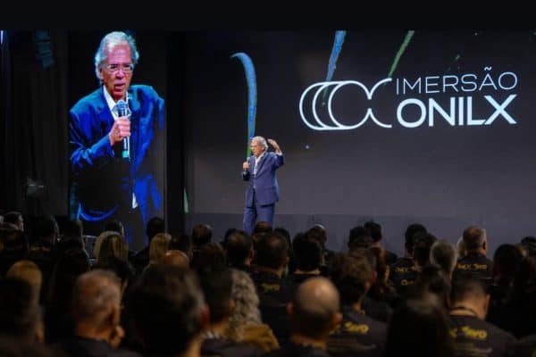 Paulo Guedes envolvido com empresa de cripto alvo da CVM que enfrenta calotes