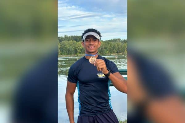 Jovem mineiro conquista medalha em campeonato de canoagem na Eslováquia