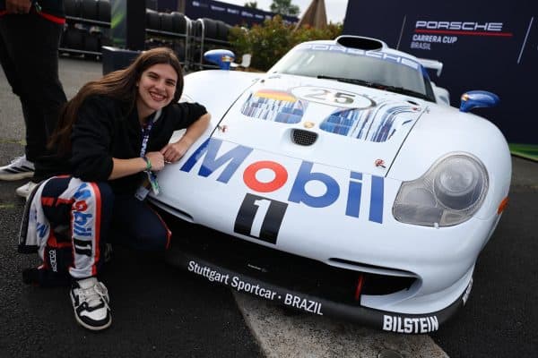 Antonella Bassani destaca presença feminina na Stock Car ao lado de Ricardo Zonta