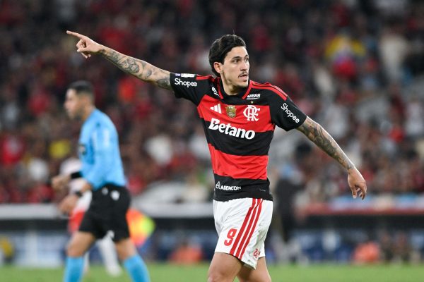 Flamengo nega rumores de novo patrocinador e alerta para medidas legais