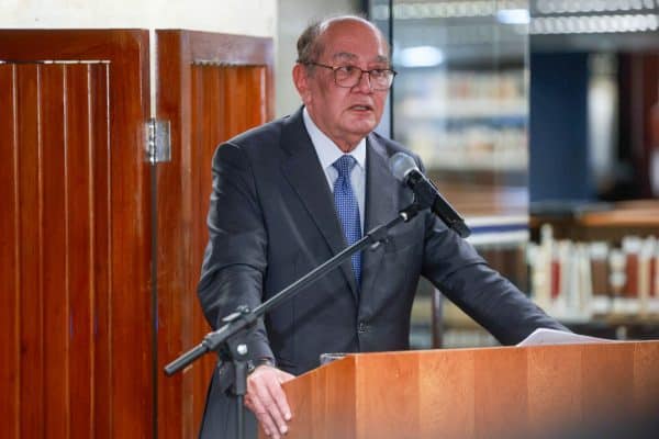 Gilmar Mendes pede revisão de precatórios e reforma profunda após Caso Master
