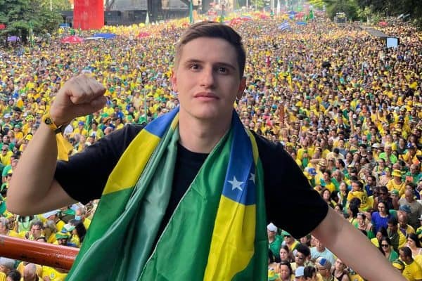 Lucas Pavanato aciona TSE contra Luísa Sonza por “showmício” em festival