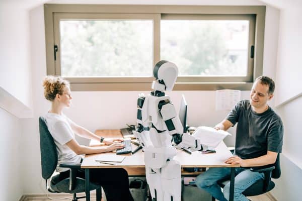Uso de IA em RH transforma processos seletivos e levanta debates éticos