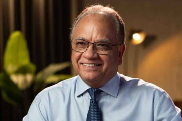 Ronaldo Fonseca retira candidatura ao Senado e apoia Bia Kicis no DF