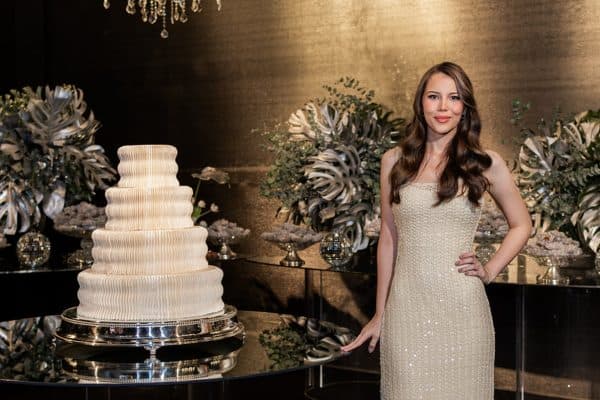 Ana Rizza Graça Couto comemora 18 anos com festa animada na Villa Rizza