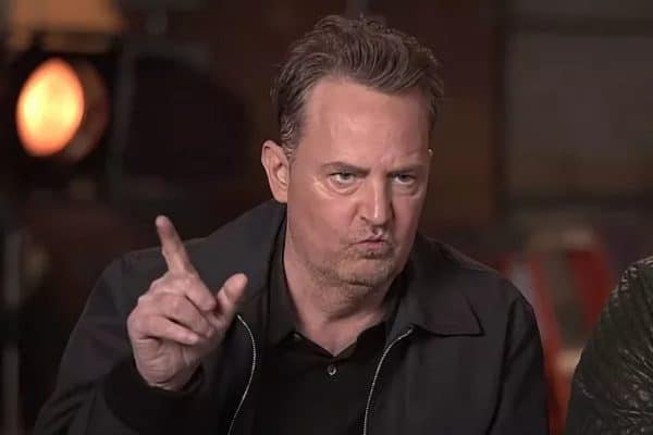 Matthew Perry gastou US$ 7 milhões em busca da sobriedade, revela irmã em documentário