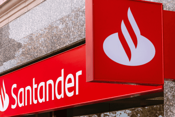 Funcionária do Santander em Miguelópolis é presa por desvio de R$ 2 milhões de idosos