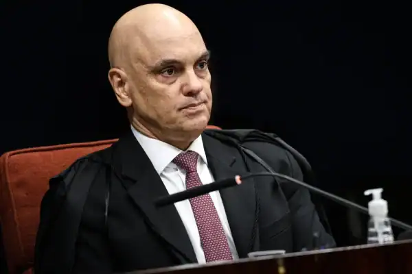 Bomba! Moraes tentou apagar mensagens enviadas a Vorcaro antes da prisão. Saiba o teor!