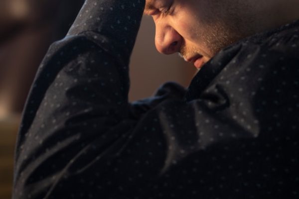 Filho que matou a mãe terá que devolver pensão recebida do INSS