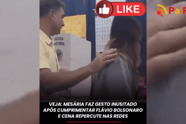 Mesária faz gesto inusitado após cumprimentar Flávio Bolsonaro e cena repercute nas redes