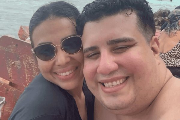 Grávida, viúva de youtuber que morreu aos 33 anos desabafa: “Tristeza”