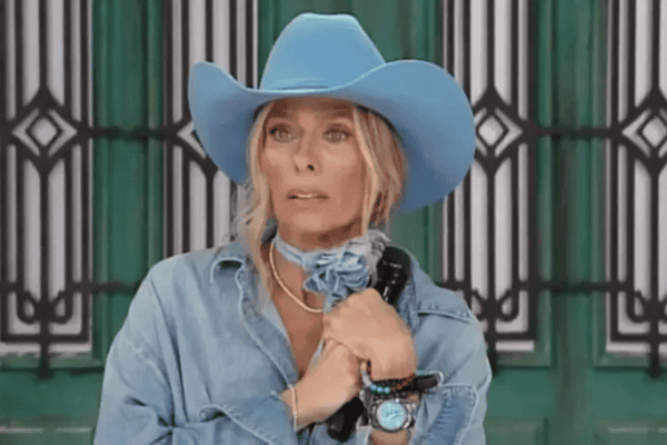 Adriane Galisteu diz que teve vergonha de contar ao marido sobre a menopausa