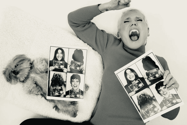 Xuxa se emociona após Sasha anunciar gravidez do primeiro filho