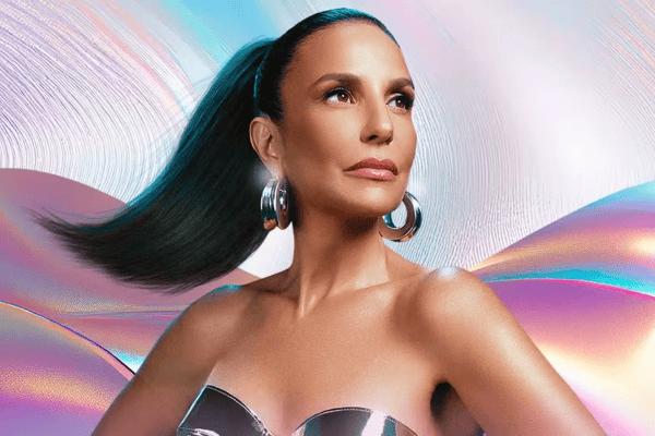Turnê de Ivete anuncia promoção, e fãs relembram polêmica com show adiado