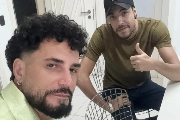 Terapeuta comenta tratamento do filho de Latino após conflitos familiares