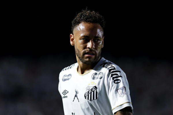 Ativista pede revisão de processo antes do julgamento final de Neymar