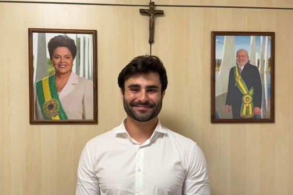 Sobrinho de Dilma sofre grave acidente ao apurar votação ao lado de Lula